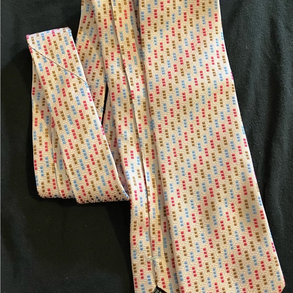 Patterned Pink Multi-Color Silk Tie - Picture 2 of 8